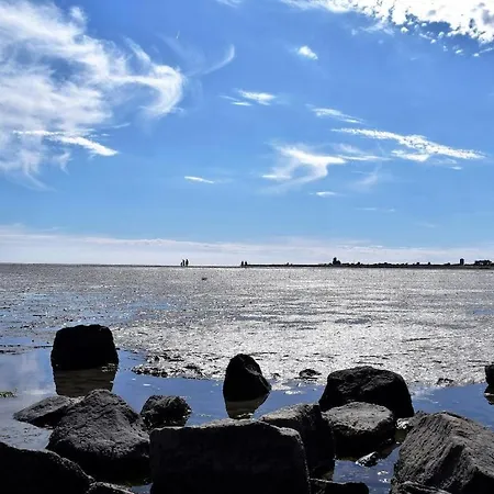 Feriehus On The Dike Comfortable Friedrichskoog-Spitze